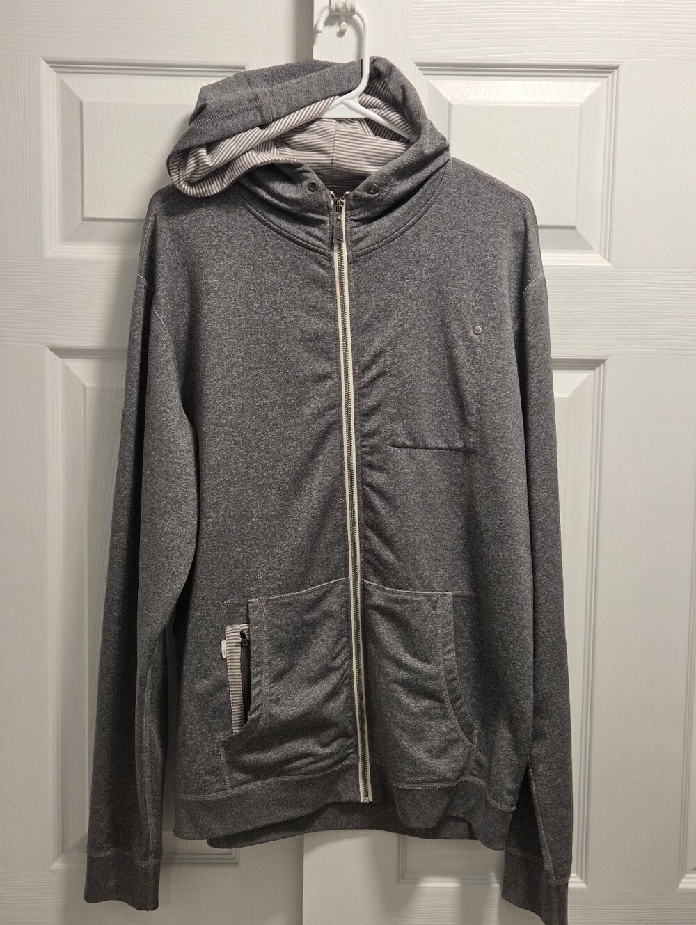 Vuori Movement Gray Hooded  Full Zip Sweatshirt Hoodie Size Large